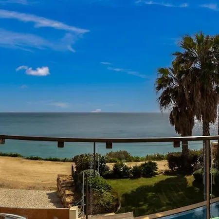 Vila Da Lua. Ocean Front Luxury. Private Pool. *