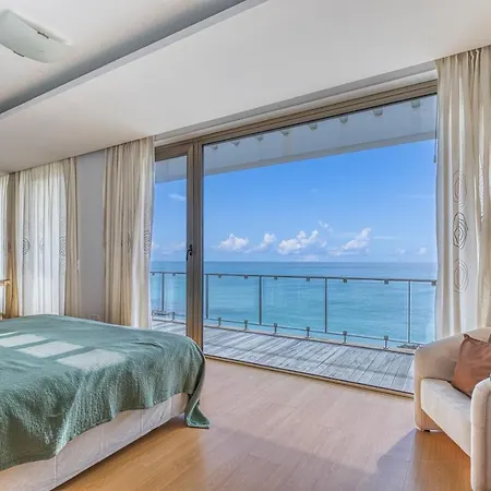 Da Lua. Ocean Front Luxury. Private Pool. *